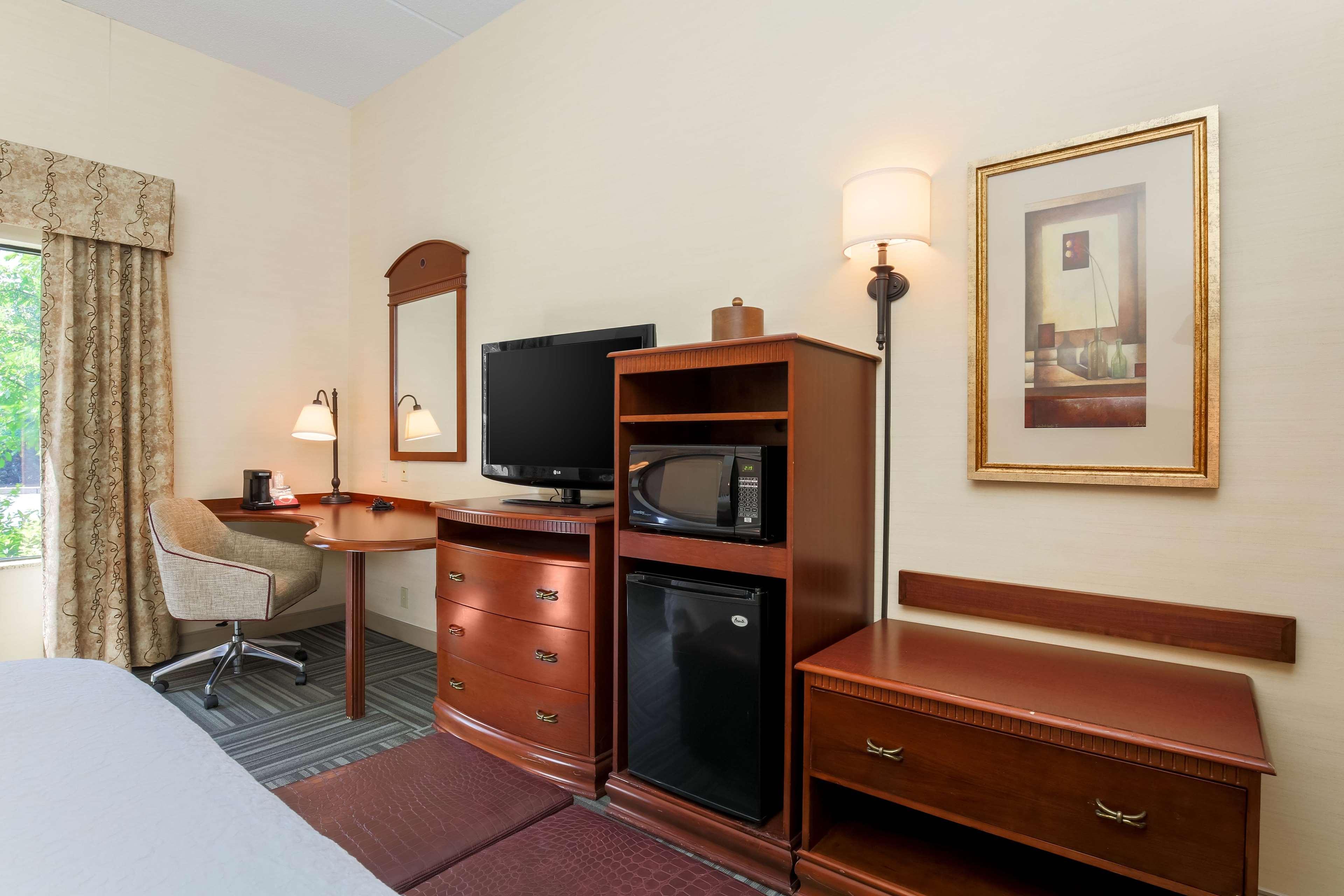 Hampton Inn Нанует Екстериор снимка