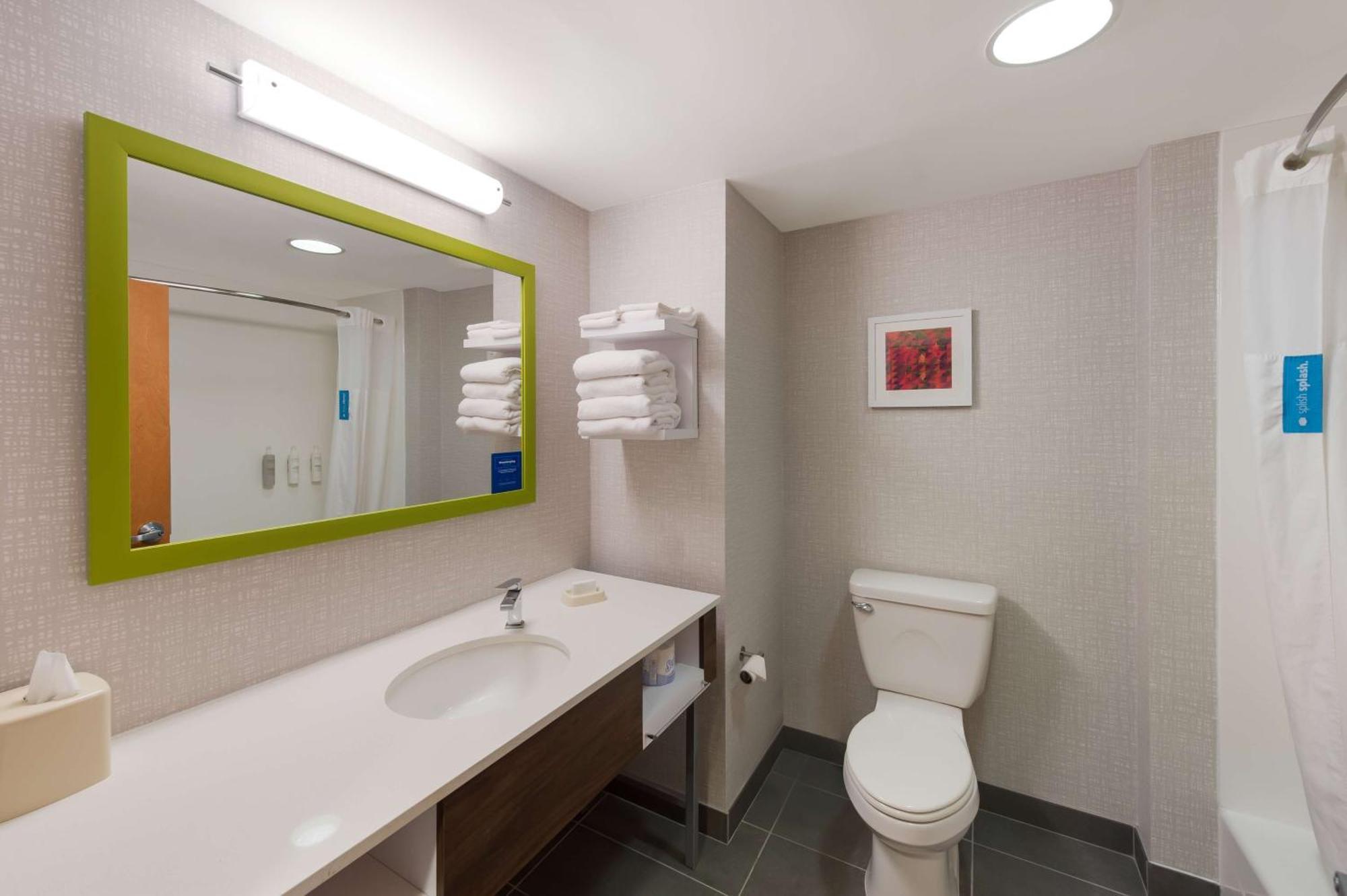 Hampton Inn Нанует Екстериор снимка