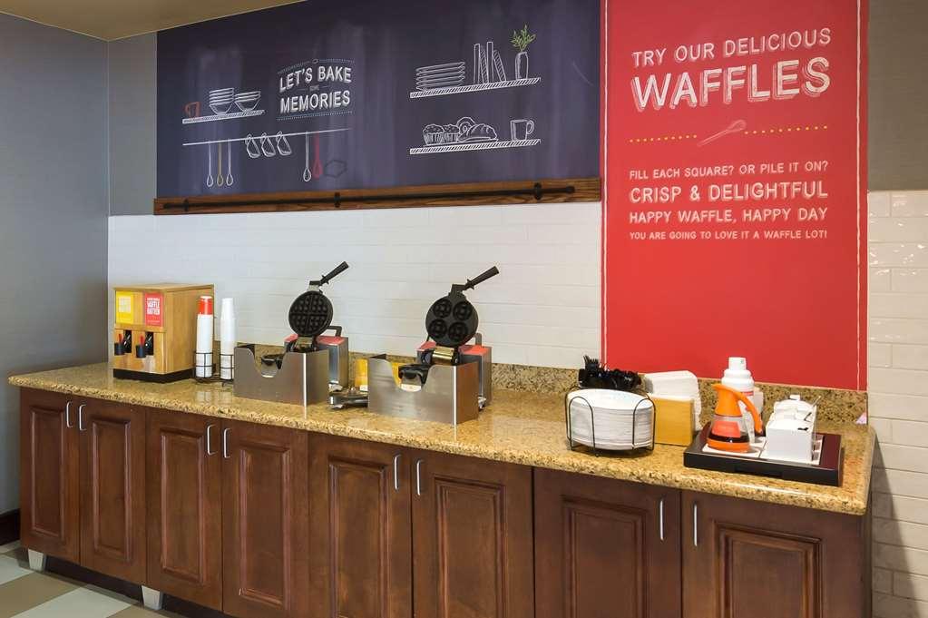 Hampton Inn Нанует Ресторант снимка